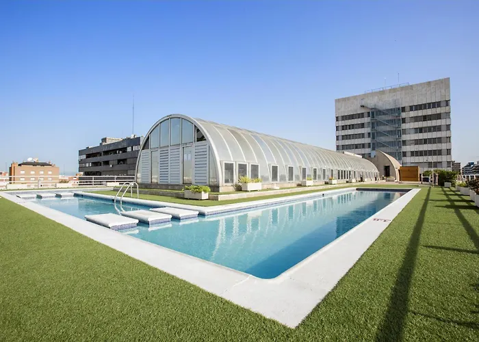 Pierre & Vacances os Edificio Eurobuilding 2